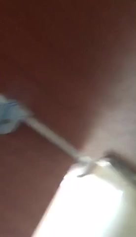 厕所偷拍爱慕已久的女同事