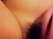 高颜值披肩美女和男友一时兴起在电脑桌上就开操 粉嫩多毛美鲍被长屌不停狂操 小妞有些害羞 叫的倒挺欢 露脸