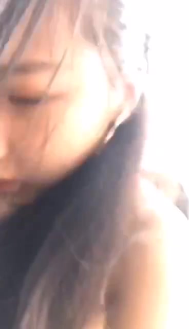 淫荡小妹野外脱衣就干