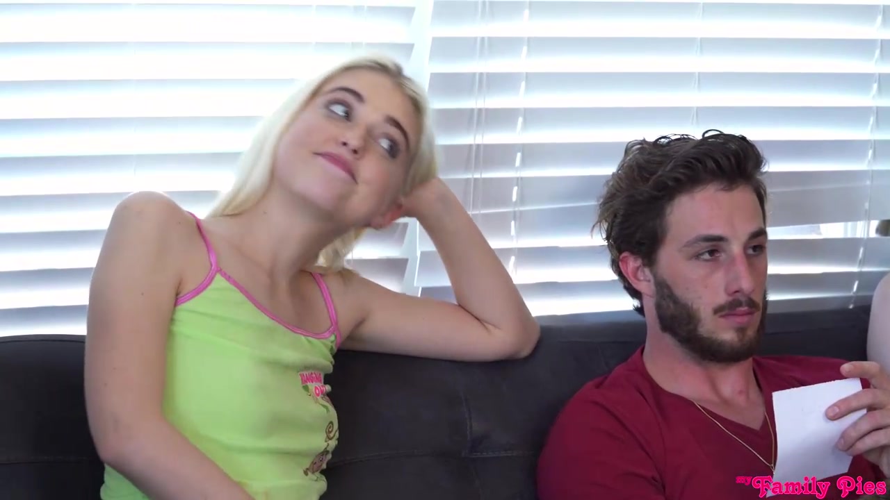 把两个漂亮的姐姐一一勾搭上插入做爱差点被父母发现刺激性奋啪啪作品 最后父母近距离双飞冲动硬啊1080P高清