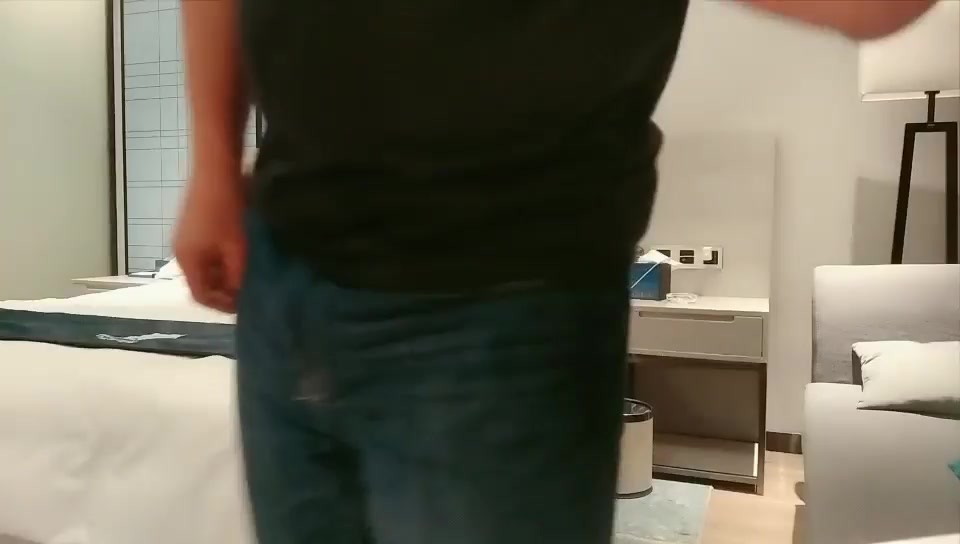 10.22源码高清录制《威哥全国探花》深夜约炮经验老道的十八岁童颜美少女酒店激情啪啪