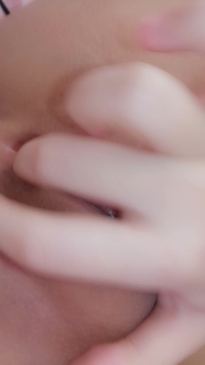 梅梅乳 精致白嫩小白兔好闪眼摸弄