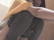 某大型商場公共衛生間全景廁拍各式美女少婦如廁 有個胸部發育不錯的妹子逼逼貌似還未開苞啊 1080P高清