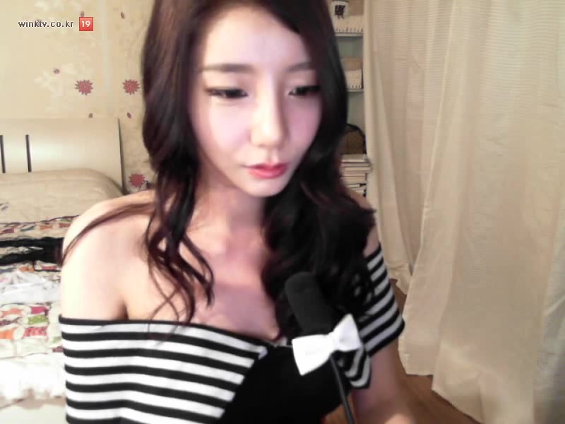 美女艾琳端莊.avi