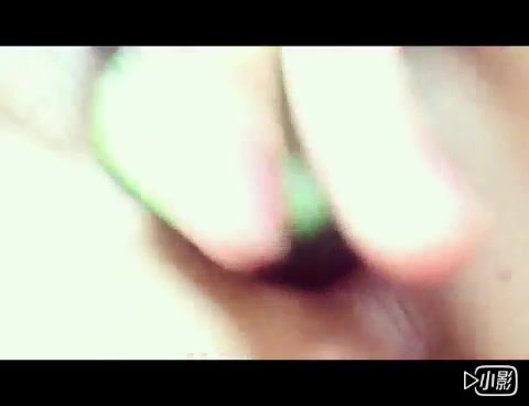 骚货黄花自慰，叫声很淫荡