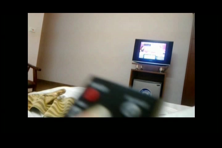 酒店打电话找小妹,来了个极品,吗的真会玩搞的我才玩几下就射了