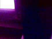 楼下美眉貌似遇到开心事了一边洗澡一边高兴的唱歌