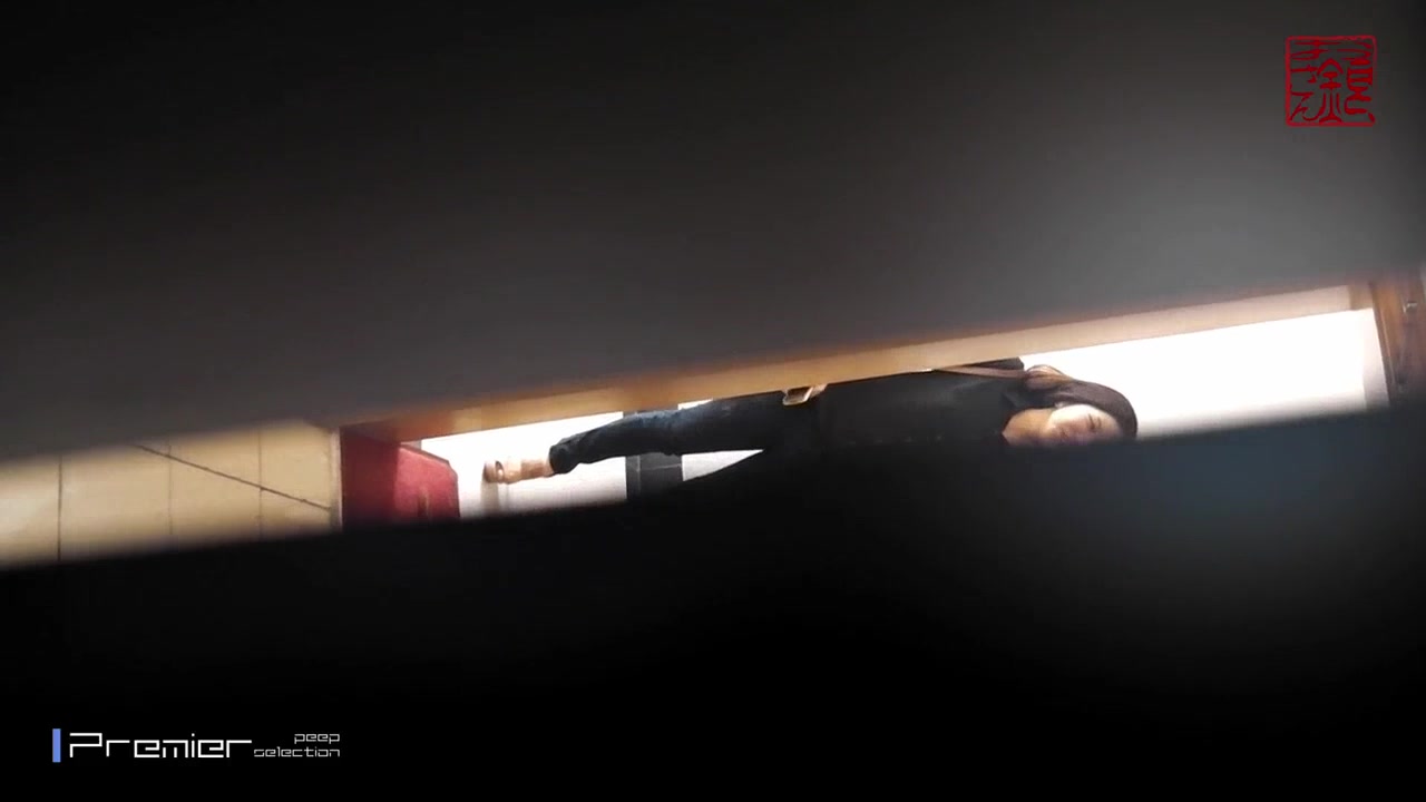 最新流出很久没有更新的美罗城QYT系列第83季不错的新环境 (2)