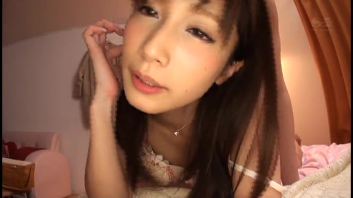 [SNIS-942]  最近オカズにしている超人気ハメ撮りナマ配信者は最愛のカノジョでした。 小島みなみ