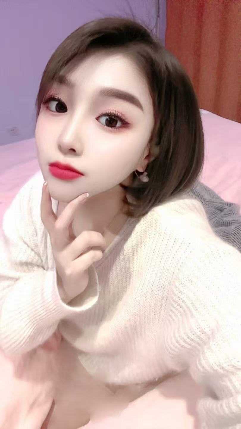 风骚白皙嫩妹2 (2).jpg 风骚白皙嫩妹2 (2).jpg